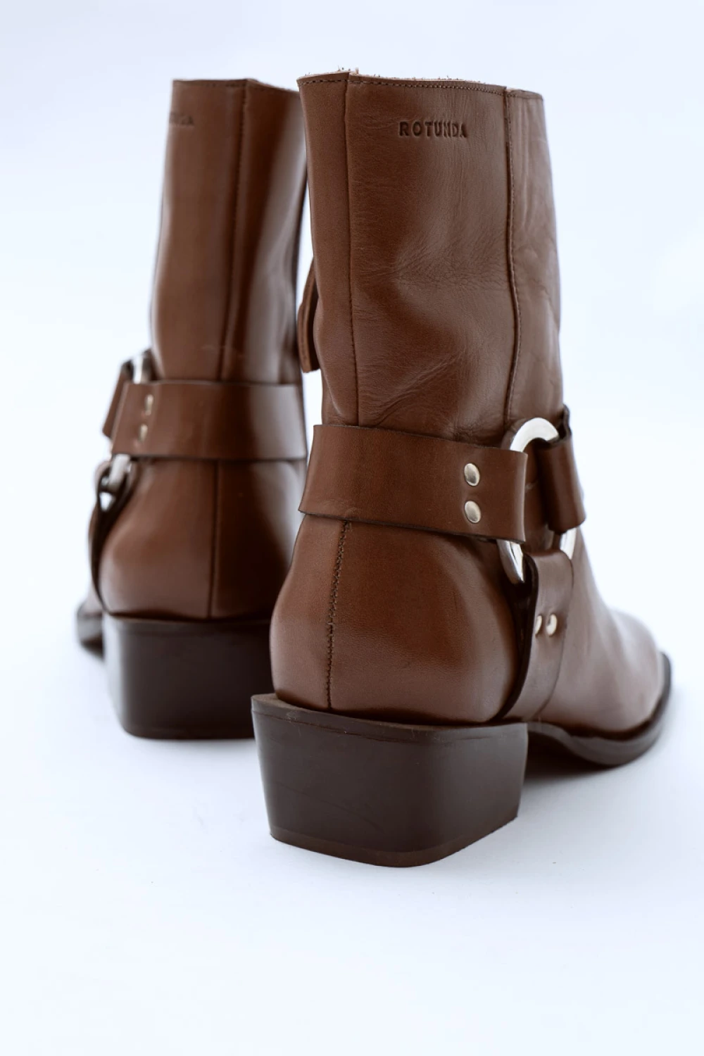 Bota Buky
