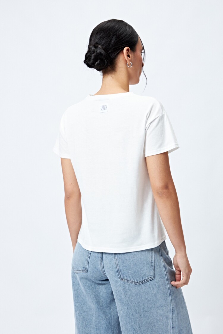 REMERA NORIKUMO Blanco