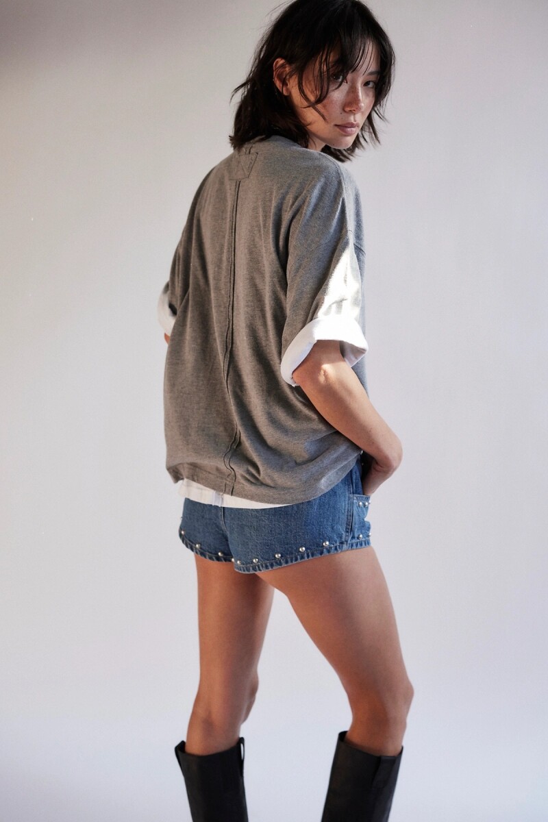REMERA PERFECT OVERSIZED Gris