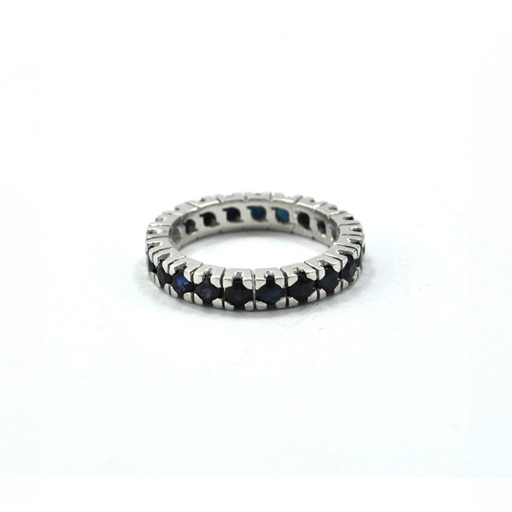 Anillo Sinfin En Oro Blanco Y Zafiros Anillo Sinfin En Oro Blanco Y Zafiros