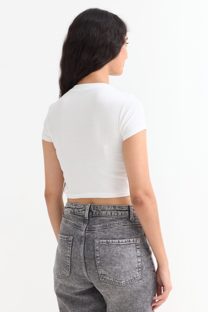 Remera m/c acanalada cuello a la base BLANCO