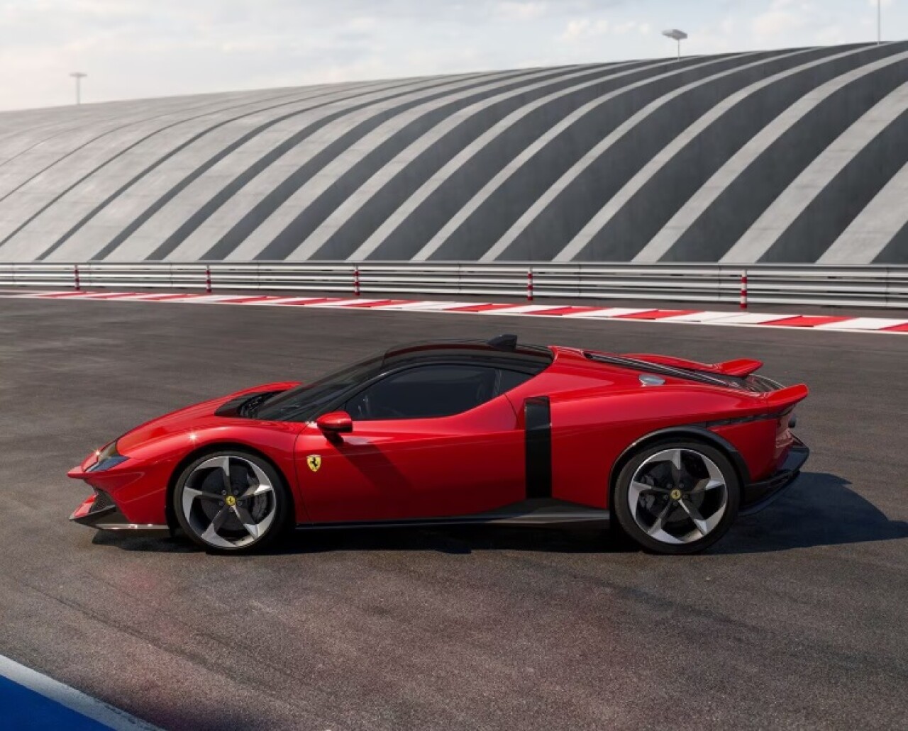8-ferrari.jpg