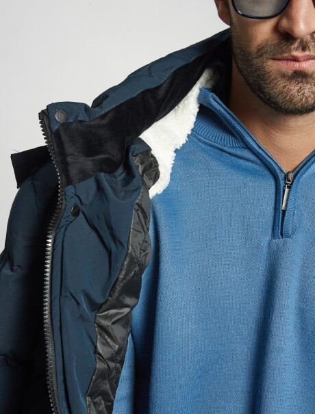 Campera capitoneada azul