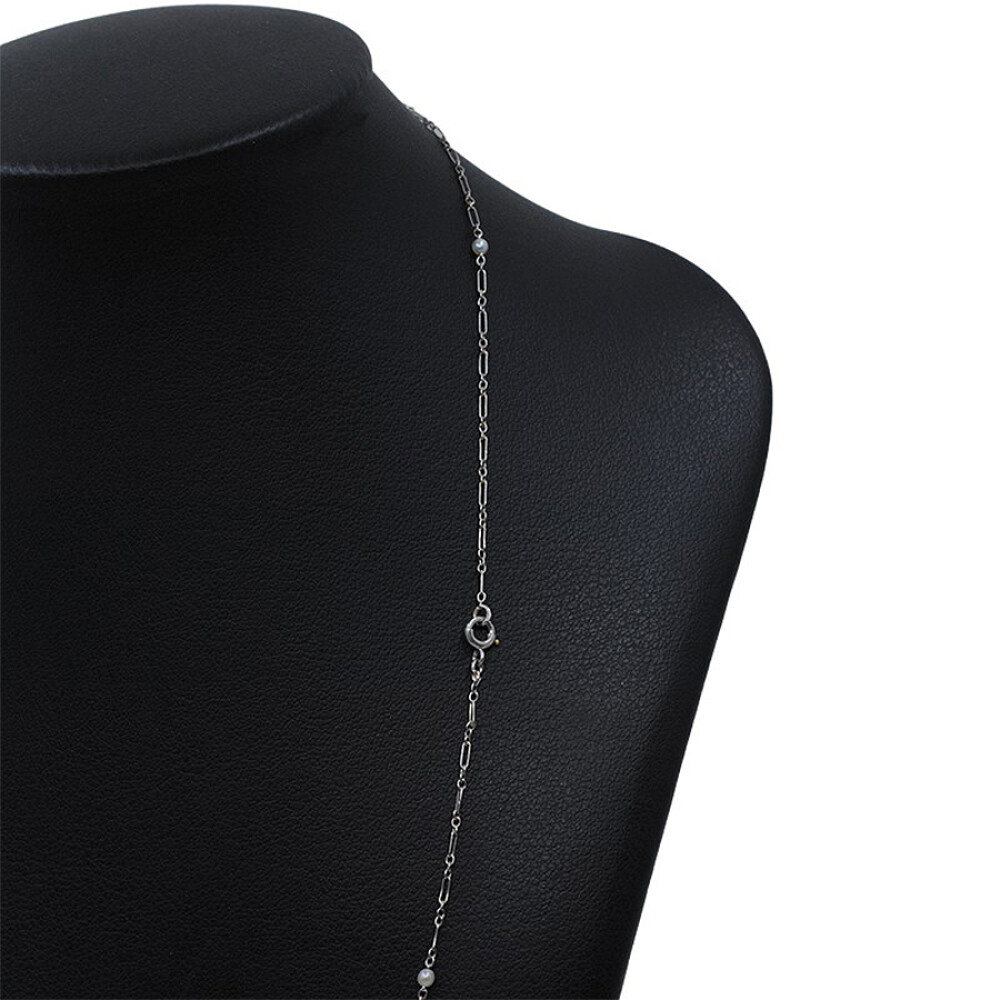 Cadena En Platino Y Perlas. Largo 42 cm Cadena En Platino Y Perlas. Largo 42 cm