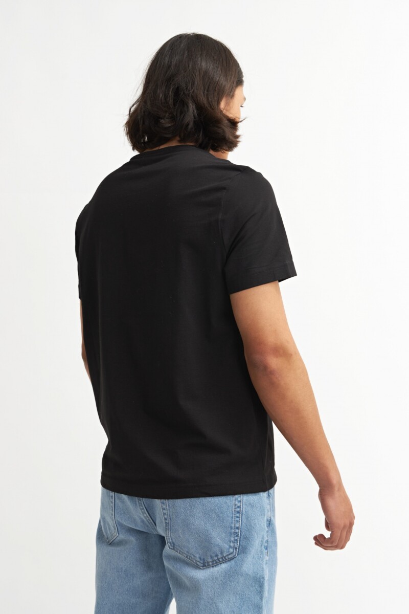 Remera m/c básica NEGRO