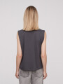 Remera Hortensia Gris Oscuro