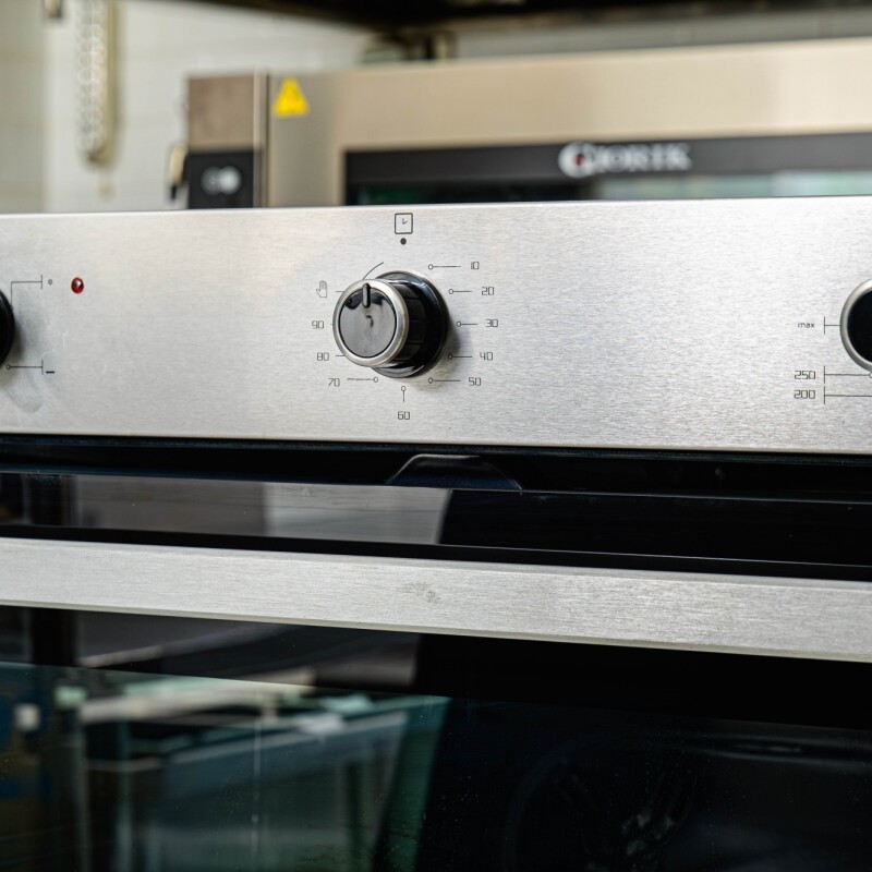 Horno de Empotrar Venezza Inox 90 cm. Horno de Empotrar Venezza Inox 90 cm.