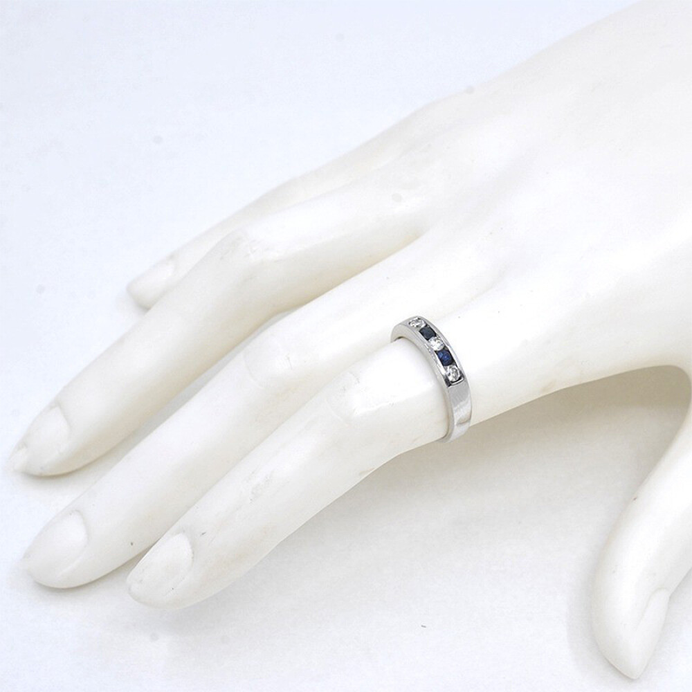 Anillo En Oro 18K Blanco, Zafiros Y Brillantes Anillo En Oro 18K Blanco, Zafiros Y Brillantes