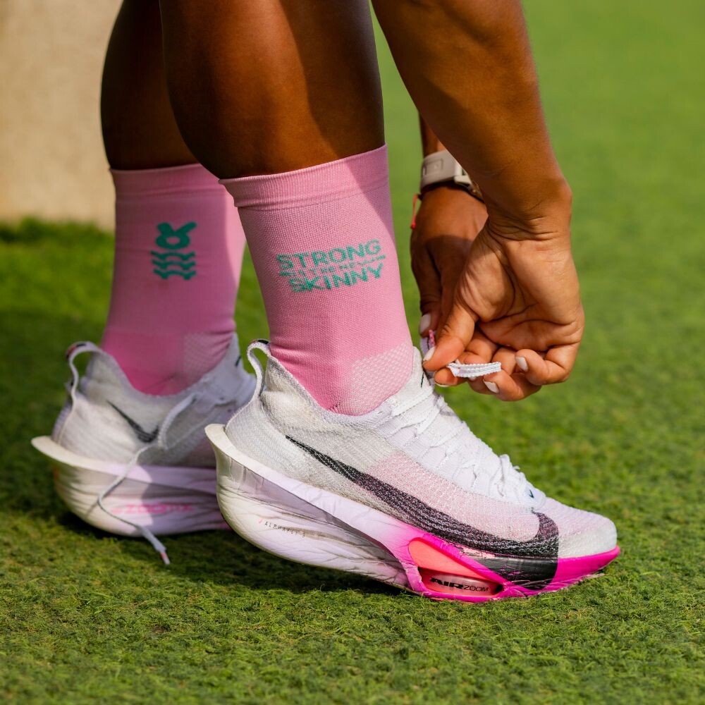 Medias Running Strong Unisex Rosado
