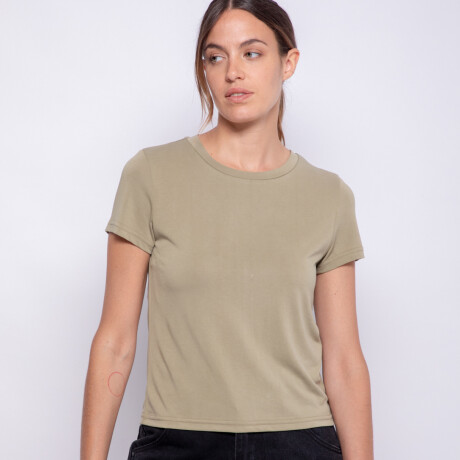 REMERA PEACH Verde Hierba