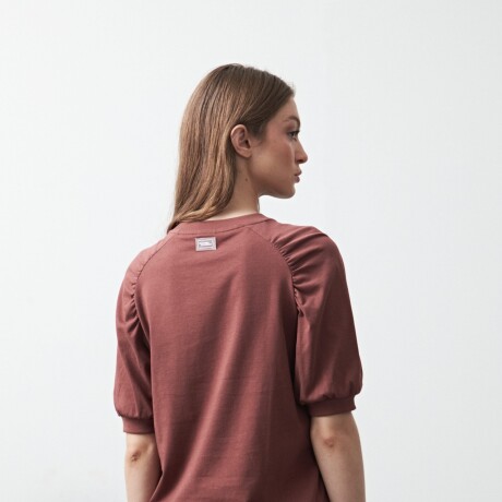 REMERA ORONJA Ladrillo