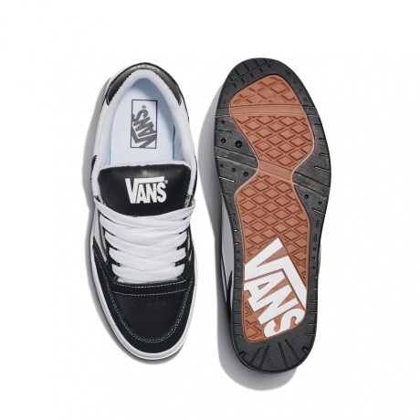 VANS HYLANE Black White