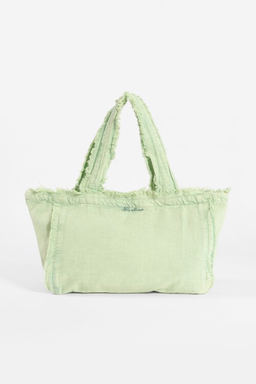Bolso lavado con detalles desflecados verde