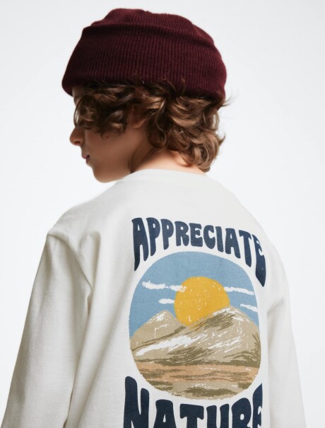 CAMISETA INFANTIL CON ESTAMPA BEIGE