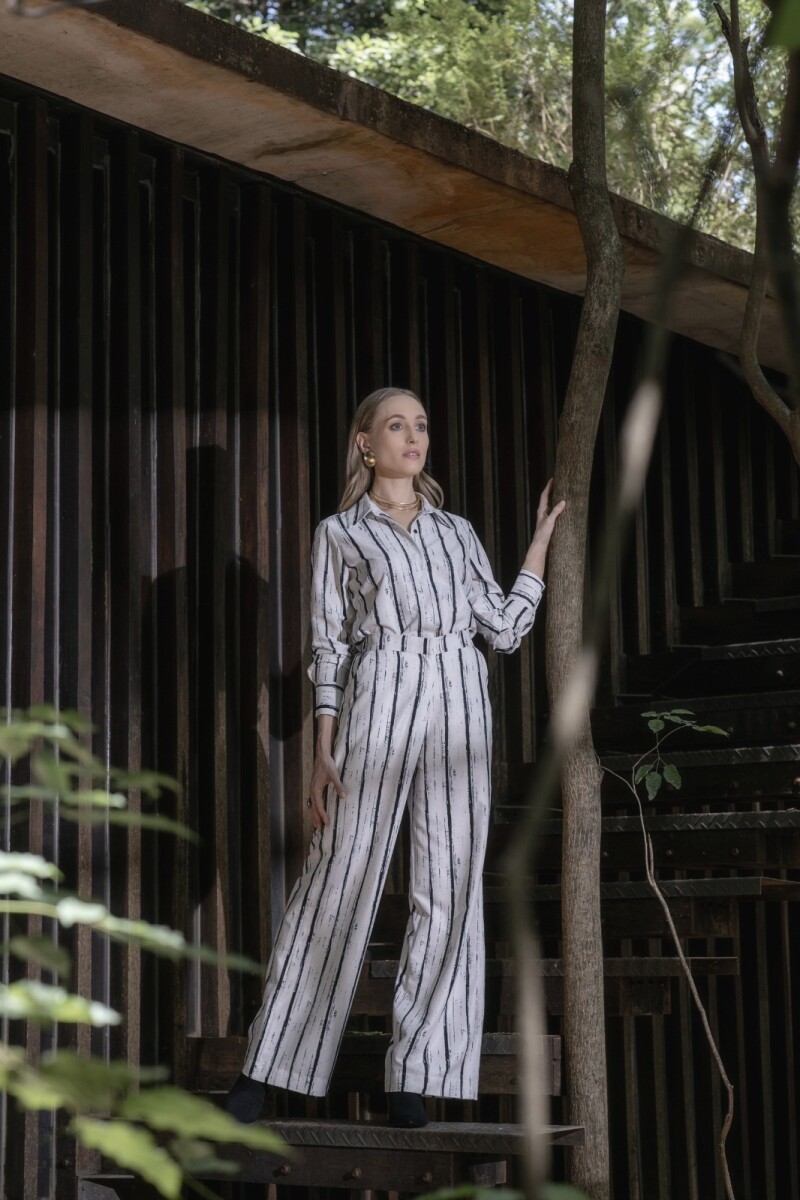 Pantalon Estampado - Estampa Natural y Negra. 