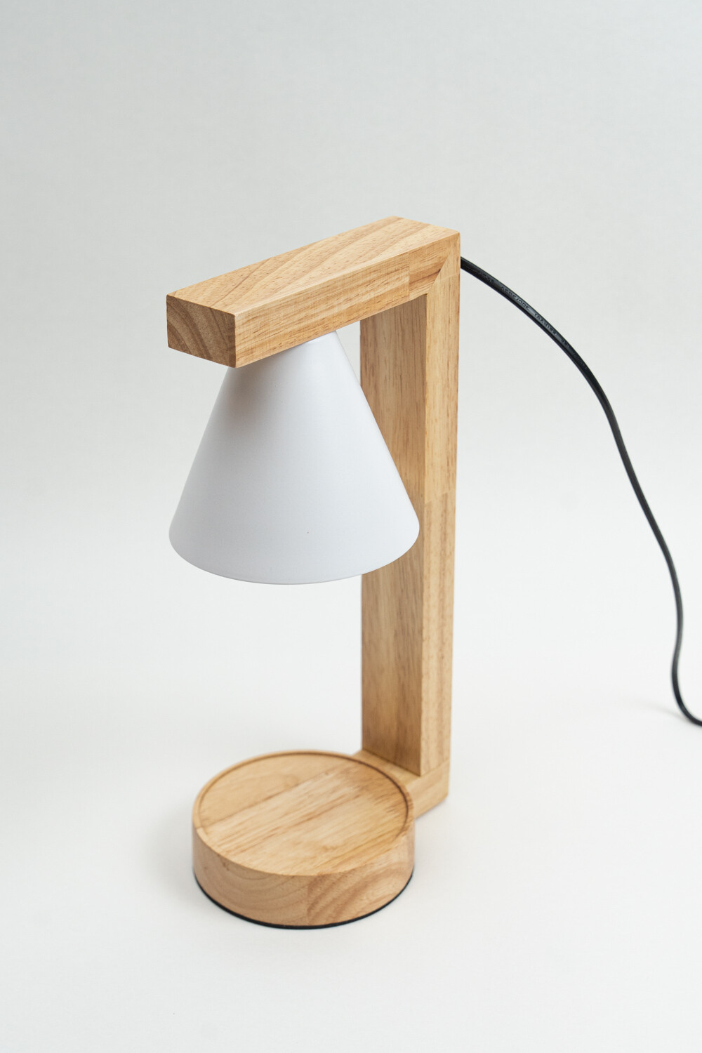 Lampara De Mesa Farel Color Unico