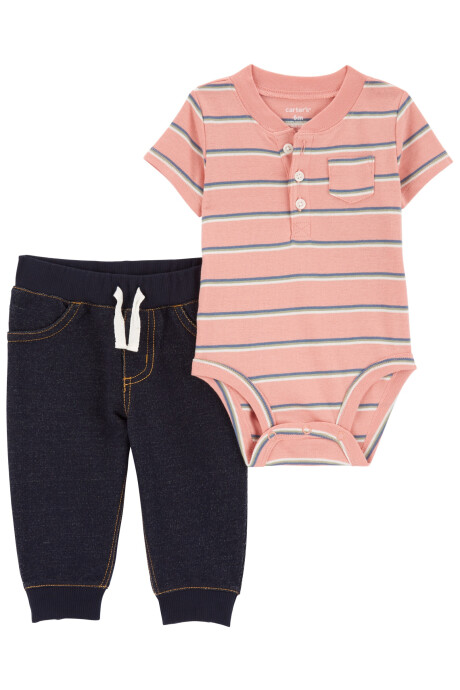 Set dos piezas, pantalón jean y body henley de algodón Sin color