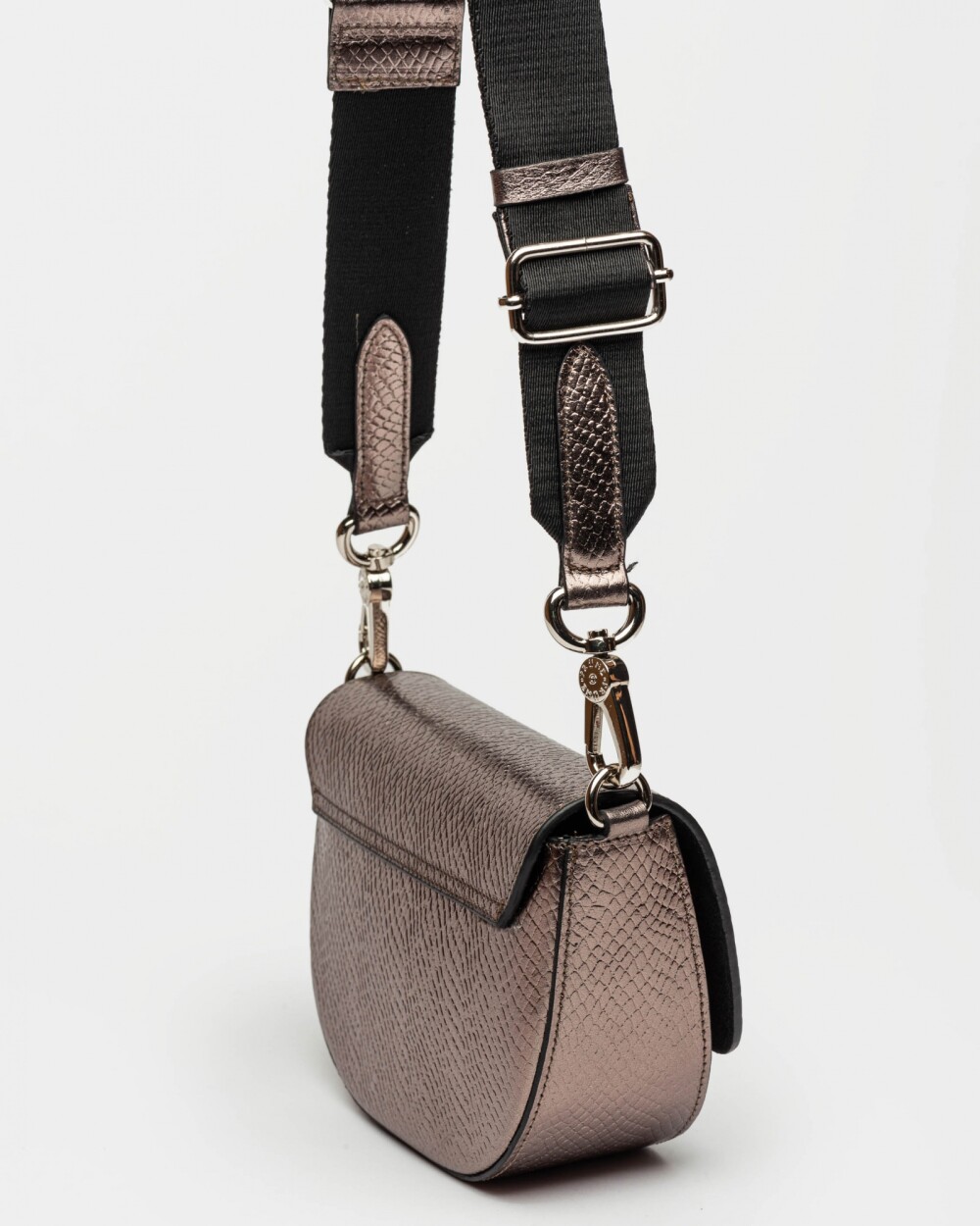 Mini Bag The Circle En Cuero Grabado Snake Metalizado Metalizado