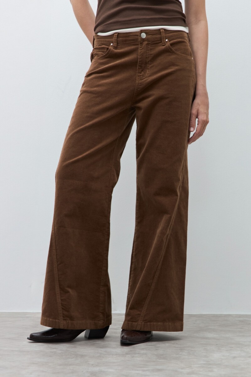 Pantalon Lena de pana tostado