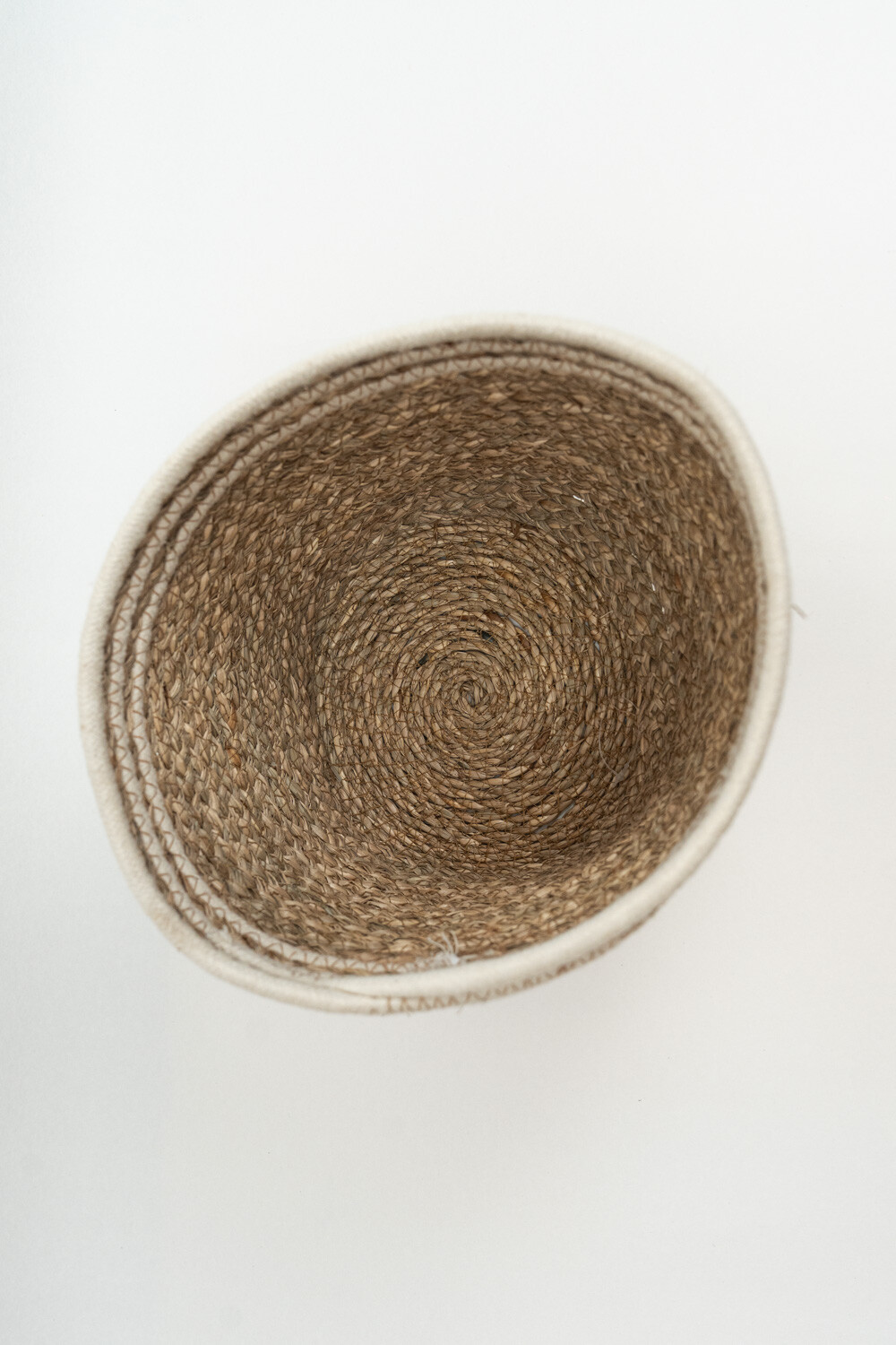 Cesto Karachi Color Unico