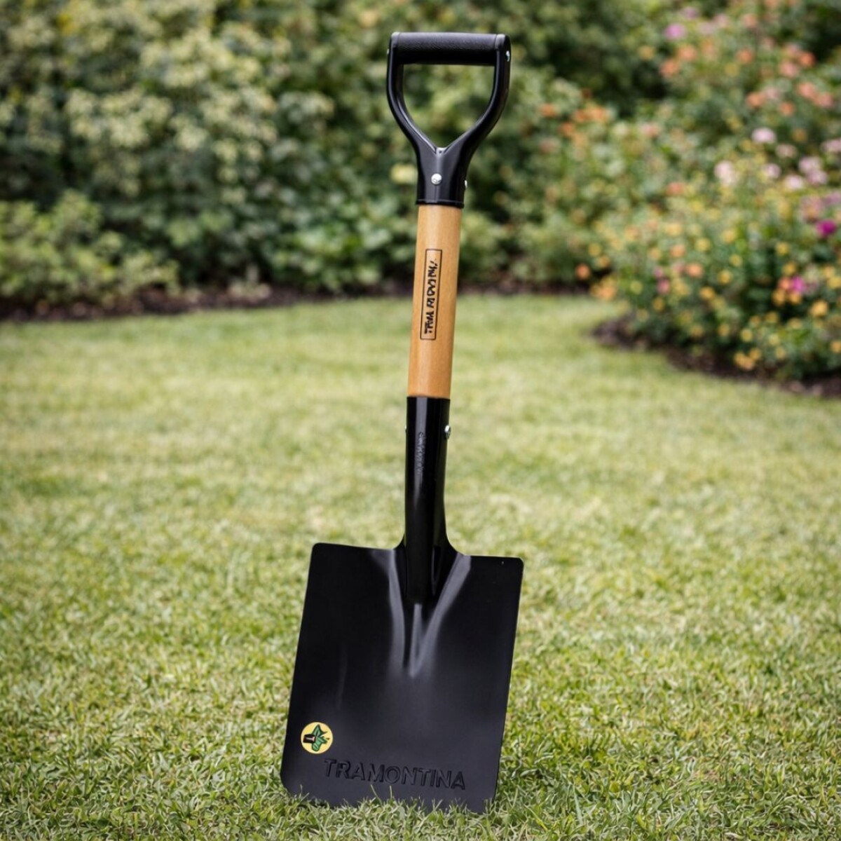 PALA DE PALEAR CORTA CON MANGO TRAMONTINA 45CM 