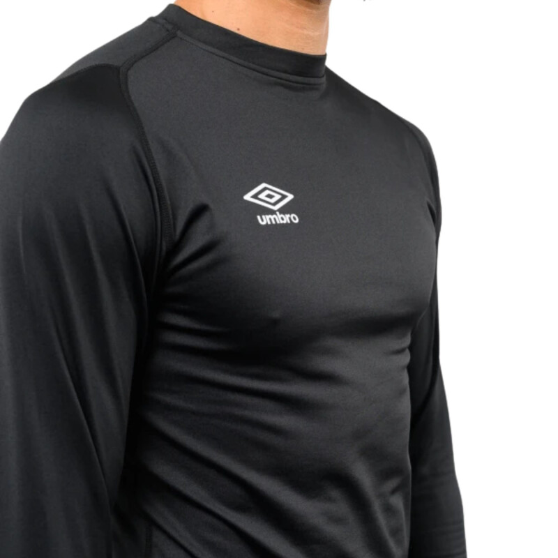 Remera Manga Larga Térmica Umbro Brush Hombre 20103813 Negro