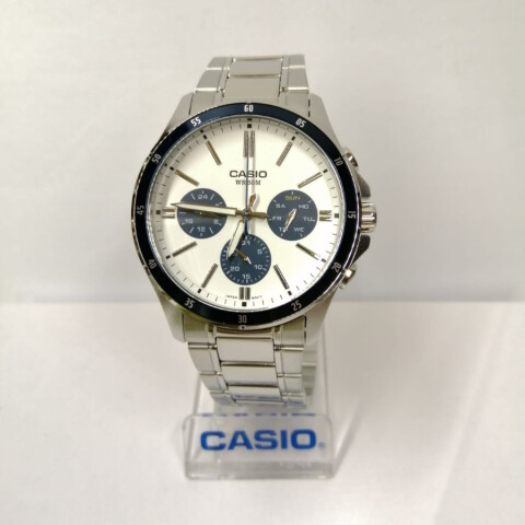 Reloj Casio con esferas de presición Reloj Casio con esferas de presición