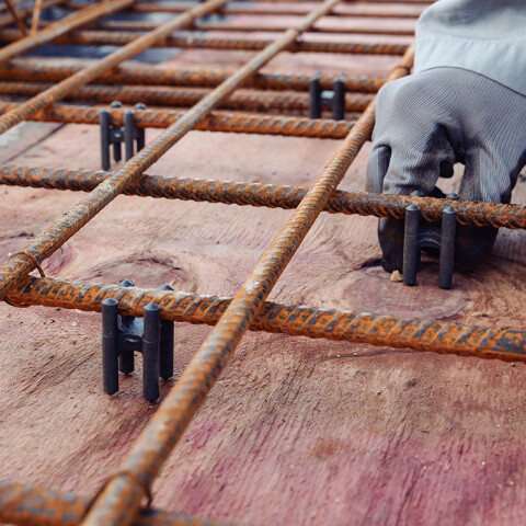 Separadores losa hormigón tipo silla 25x30mm 100un -TRAMONTINA TN1569