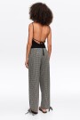 PANTALÓN RECTO CUADROS Negro