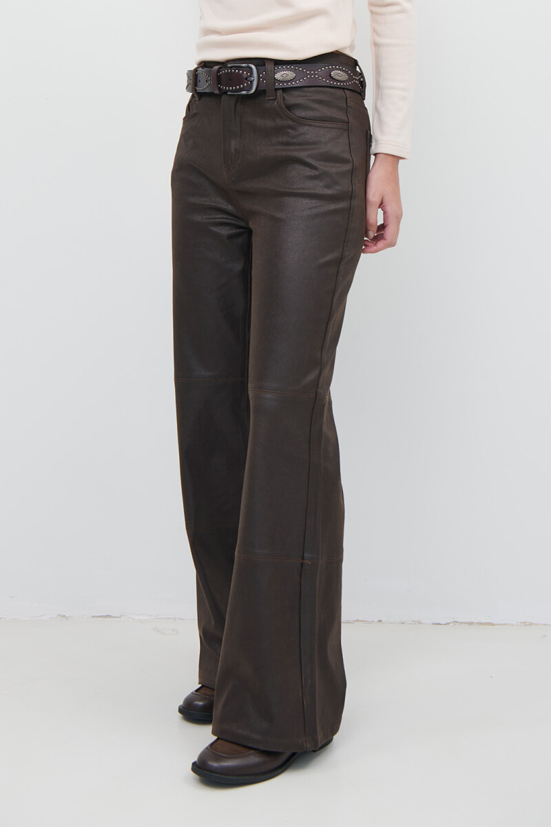 JEAN CUERO ANTE MARRON