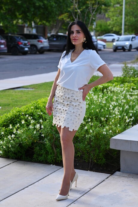 Falda corta bordada Margarita Off White