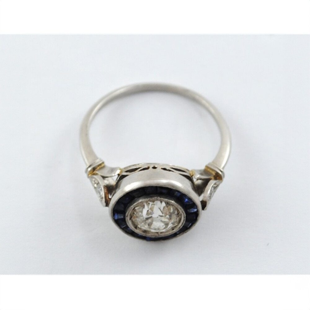 Anillo platino, brillantes y zafiros sintéticos Anillo platino, brillantes y zafiros sintéticos