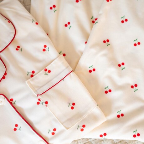 Pijama 3 piezas cerezas Pijama 3 piezas cerezas