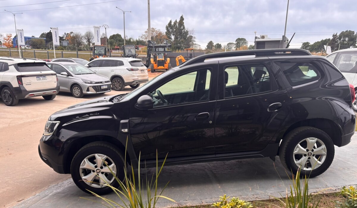 Renault Duster 1.6 ZEN MT - 2022 Renault Duster 1.6 ZEN MT - 2022