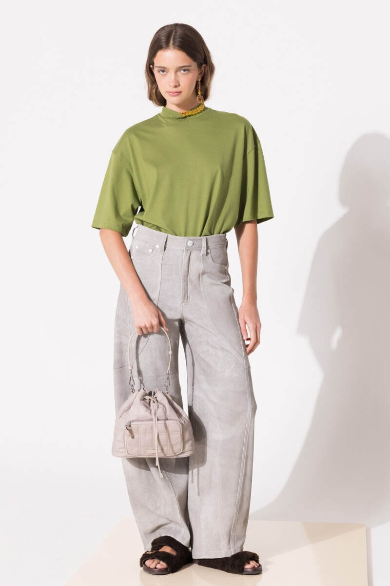 REMERA MORA Verde