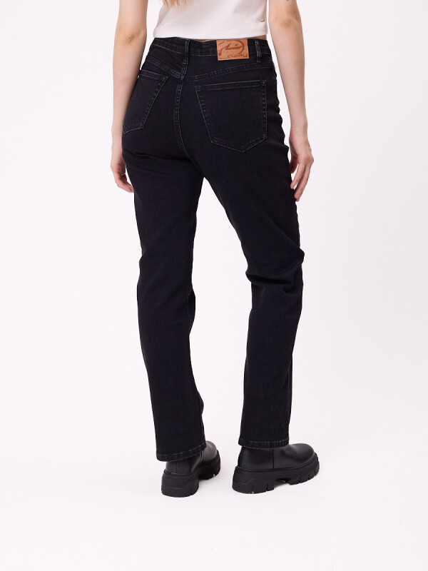 JEAN TAMERA RUSTY Negro