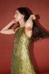 Using Dress Verde