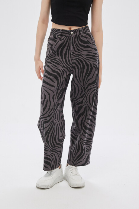 Pantalon Cuarter Estampado 2