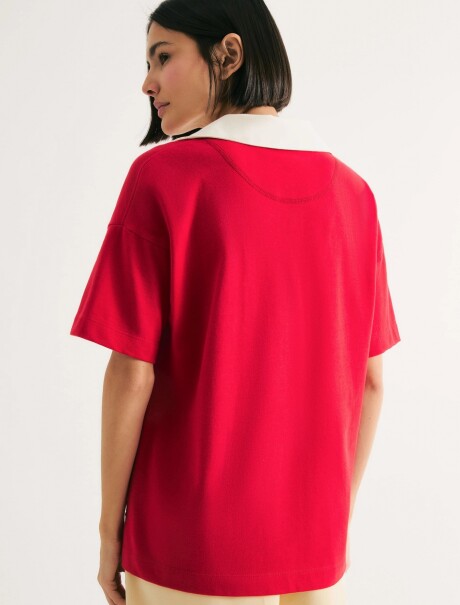 CAMISETA OVERSIZED CON ESTAMPA ROJO