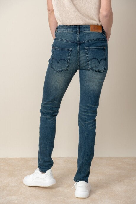 JEAN ALYA JEAN ALYA