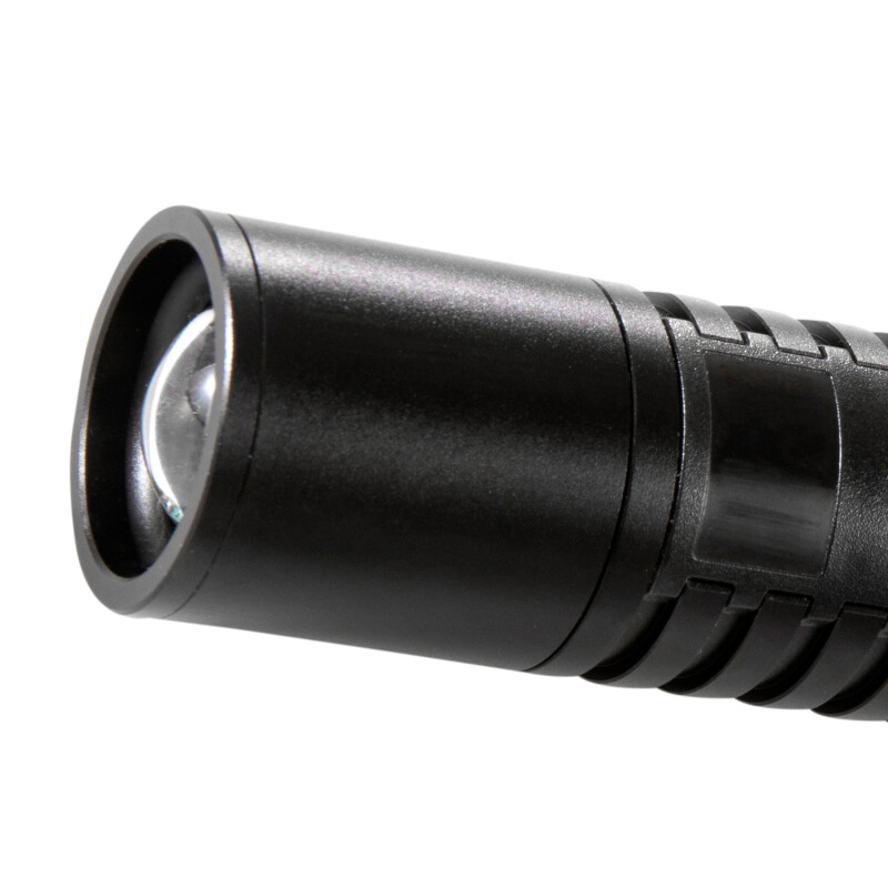 Linterna Recargable Arye 988 con Foco Zoom Linterna Recargable Arye 988 con Foco Zoom