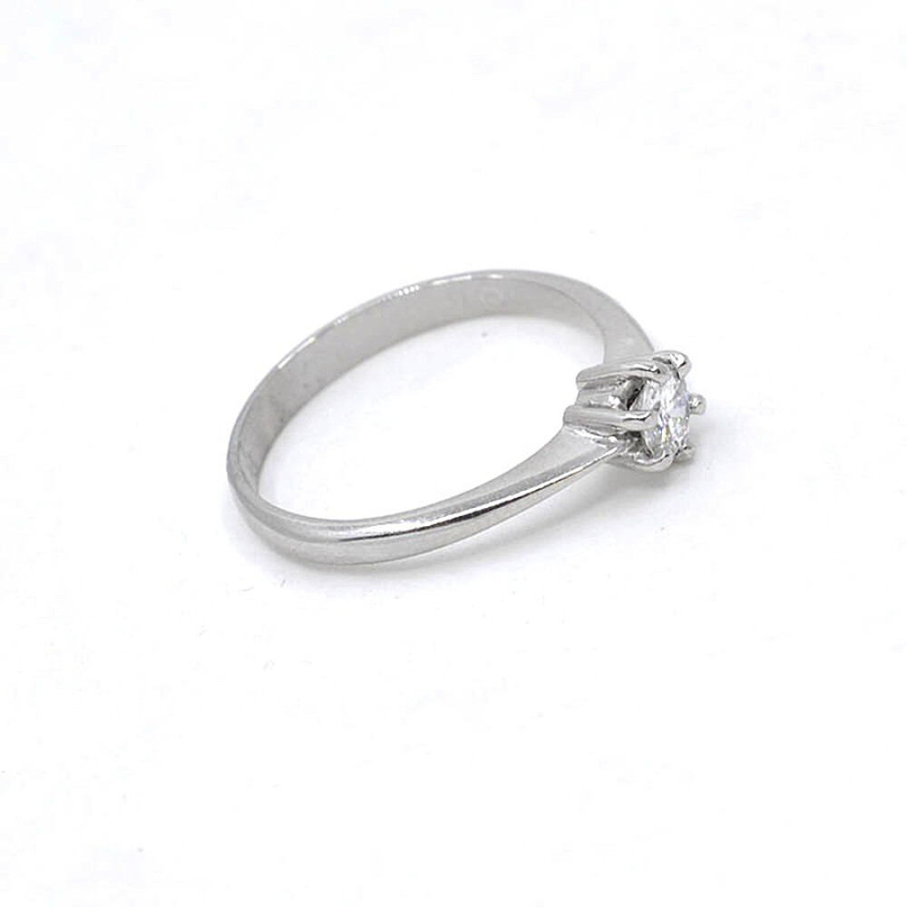 Anillo Solitario En Platino Y Brillante Anillo Solitario En Platino Y Brillante