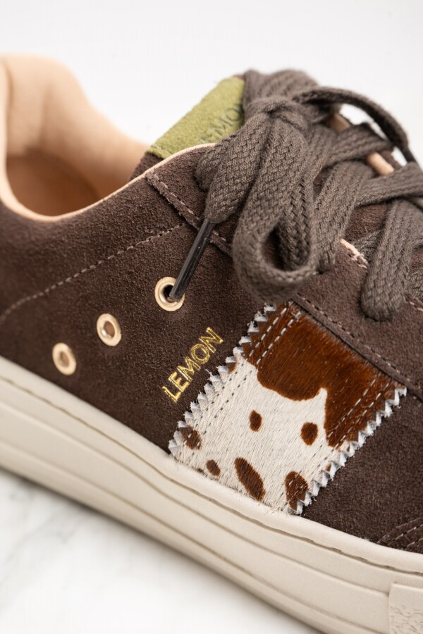Zapatilla Gamuza Animal Print Vaca Marron