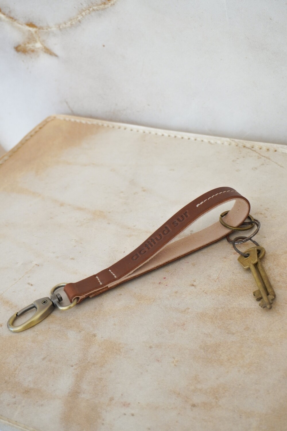 Colorful Key Chain Camel / Beige