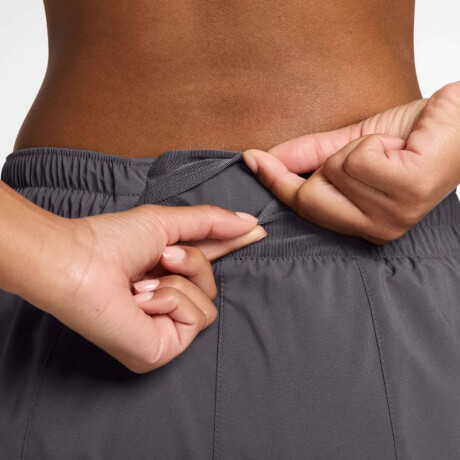 Short Nike One de Mujer Gris