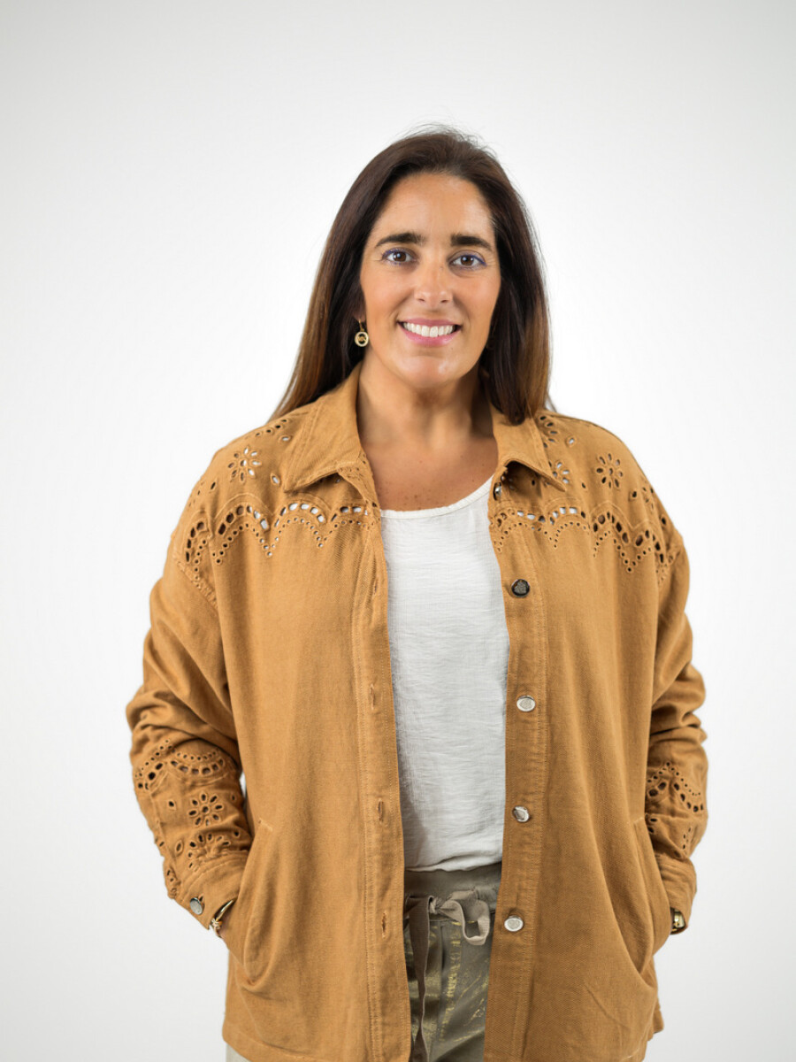 Chaqueta de jean con broderie arriba Tostado