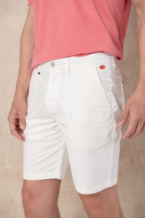 Bermuda Clásica Crudo