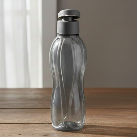 Botella caramañola plástica con tapón 600 ml NEGRO