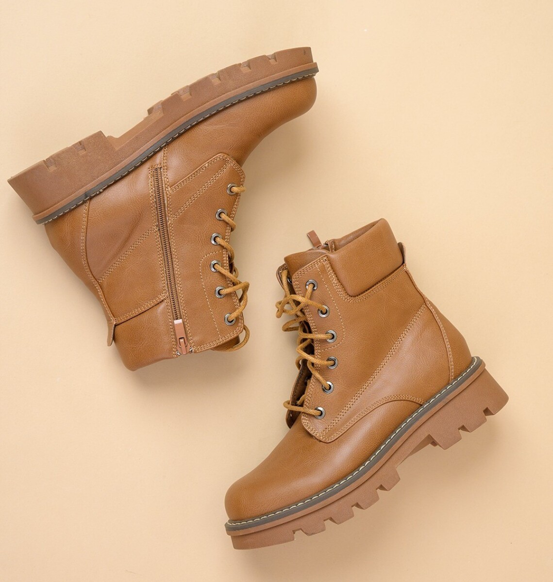 Bota Borcego. - Camel 