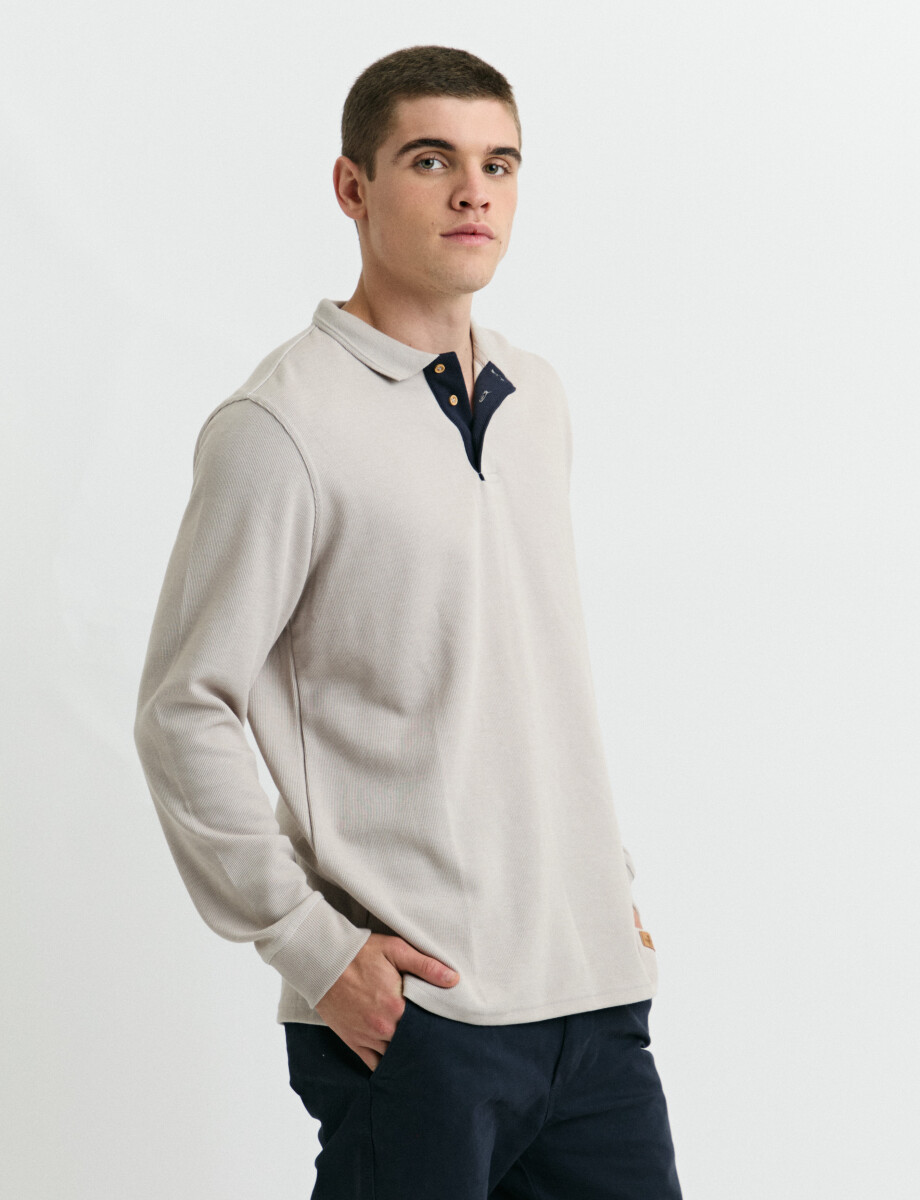 520912 REMERA HARRY Beige